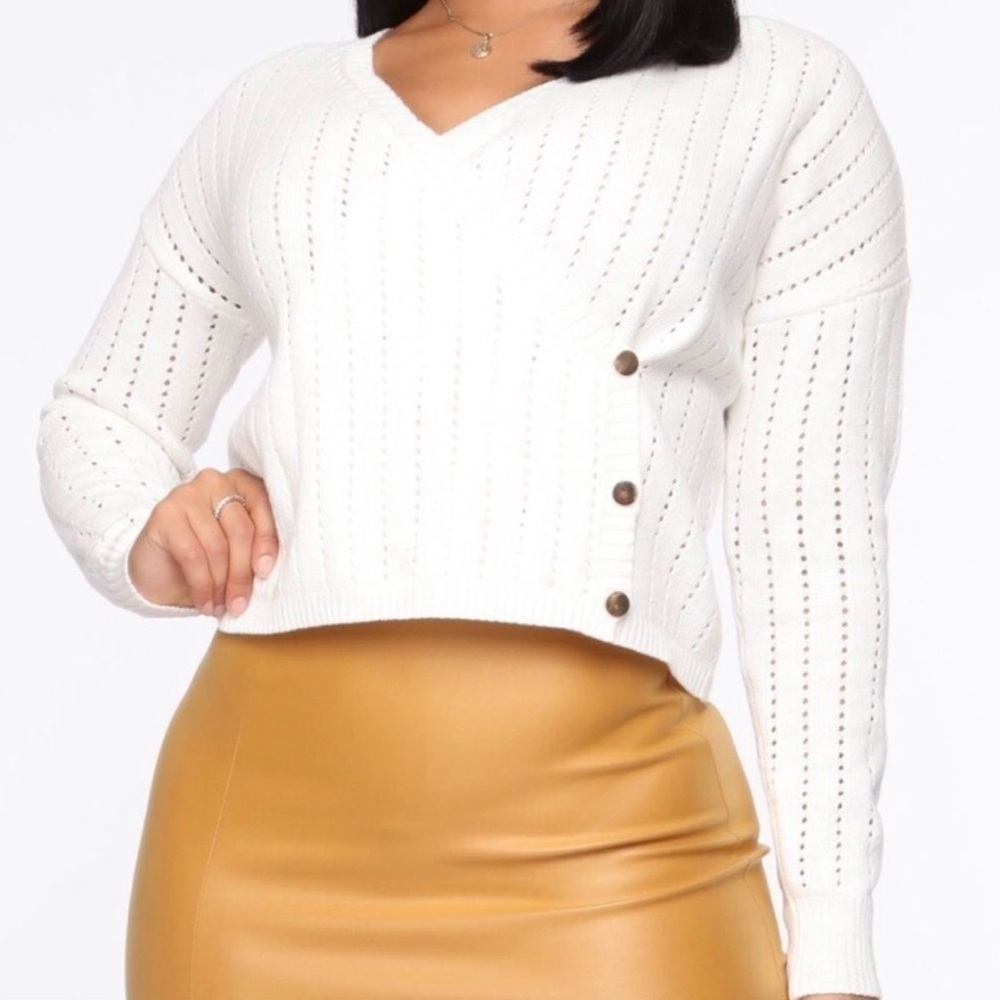 Fashion Nova Women's Size Large White Knit Wrap Sweater Gold Buttons Eres Mia